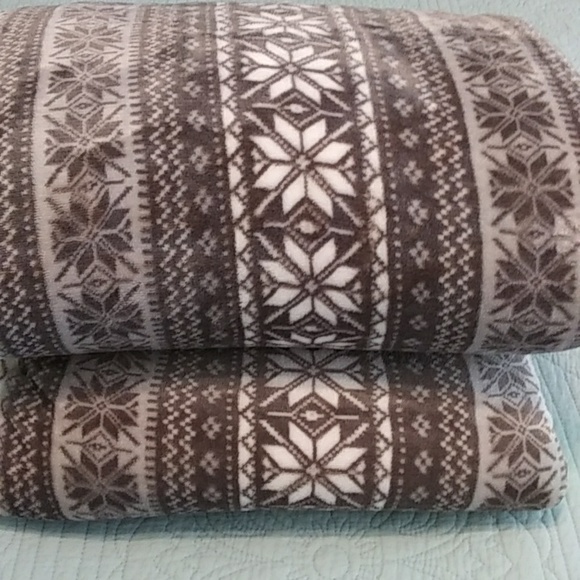 Berkshire double layer blanket - Picture 6 of 6